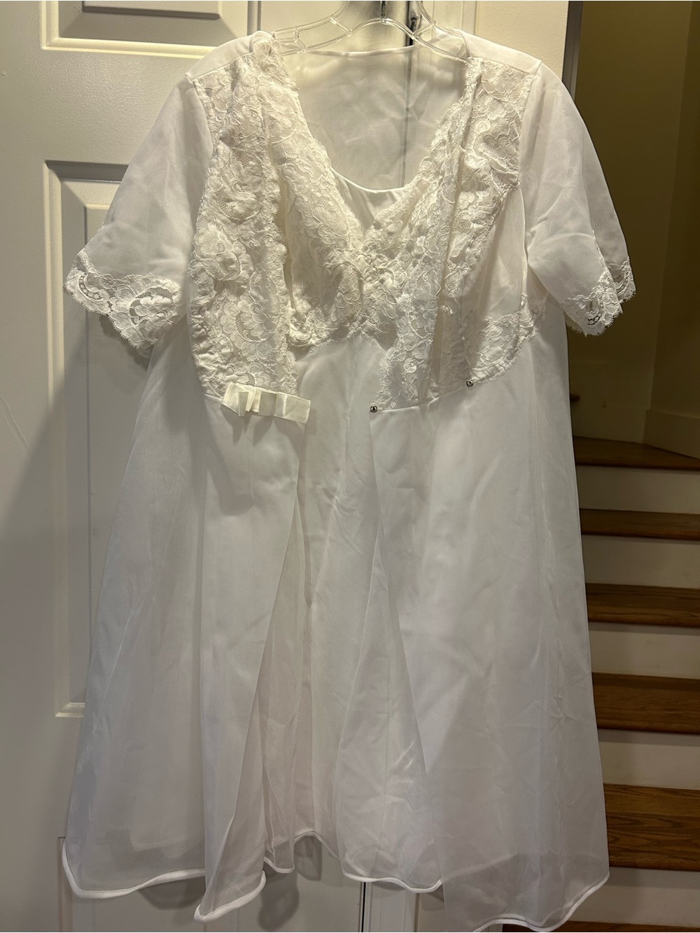 VTG Shadowline White Peignoir set Med flawless 70s Nylon Nightgown Robe Bridal